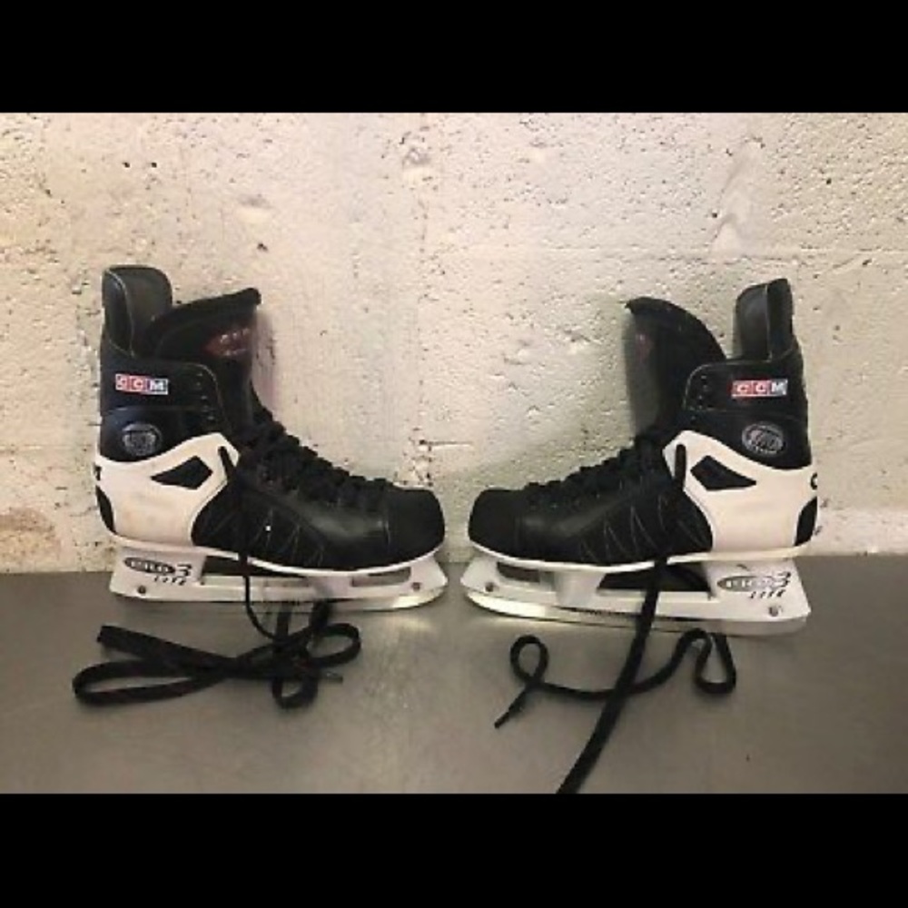 Tacks skates